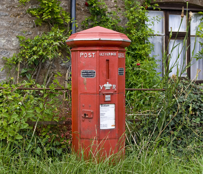 Holwell Dorset oldest post box