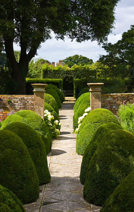 Tintinhull NT House and Gardens