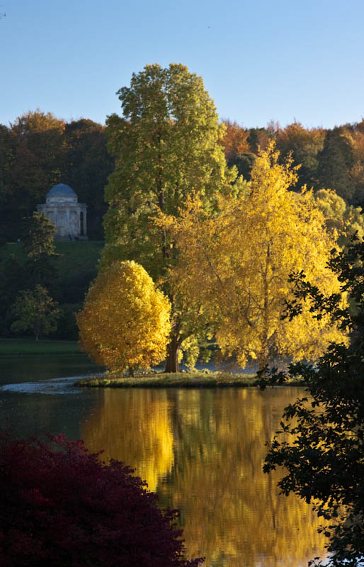 Stourhead Gardens National Trust Wiltshire Dorsetcamera